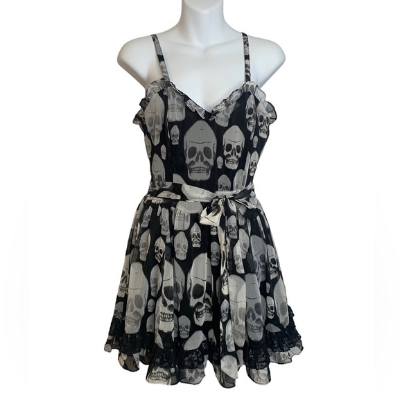 Tripp nyc Dresses & Skirts - Tripp NYC Skull Grunge V Neck Black Gothic Lolita Baby Doll Dress Small